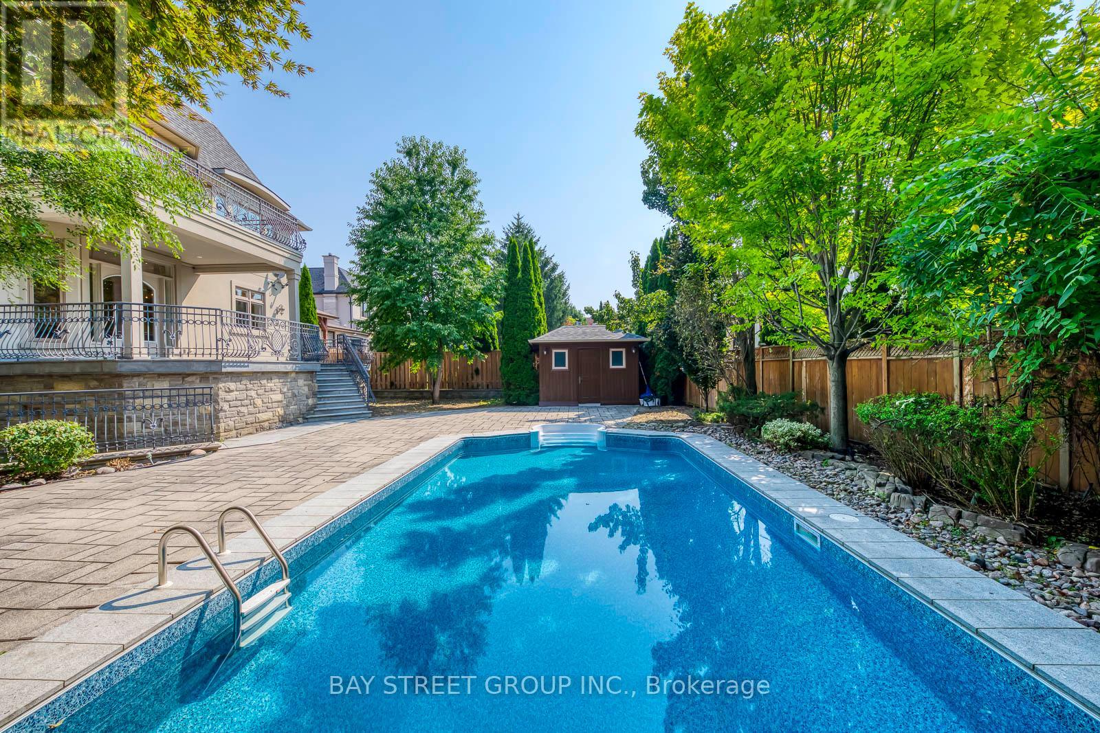 Photo 25 of 56 Winchester Lane, Richmond Hill ON