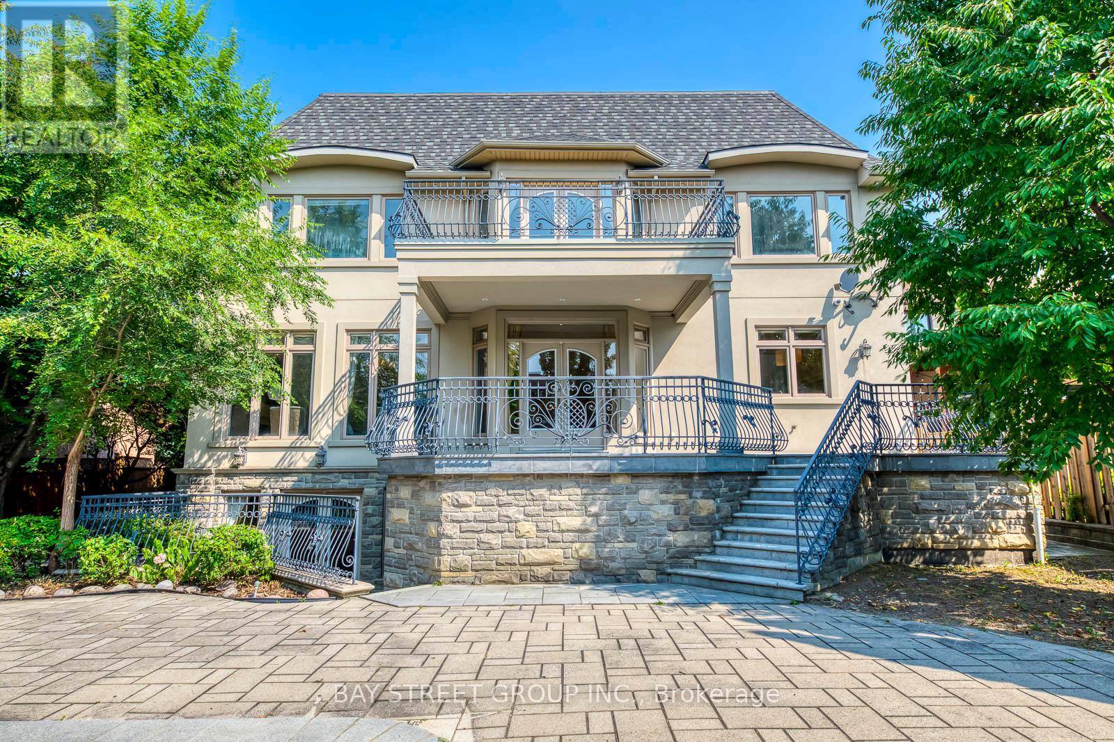 Photo 20 of 56 Winchester Lane, Richmond Hill ON