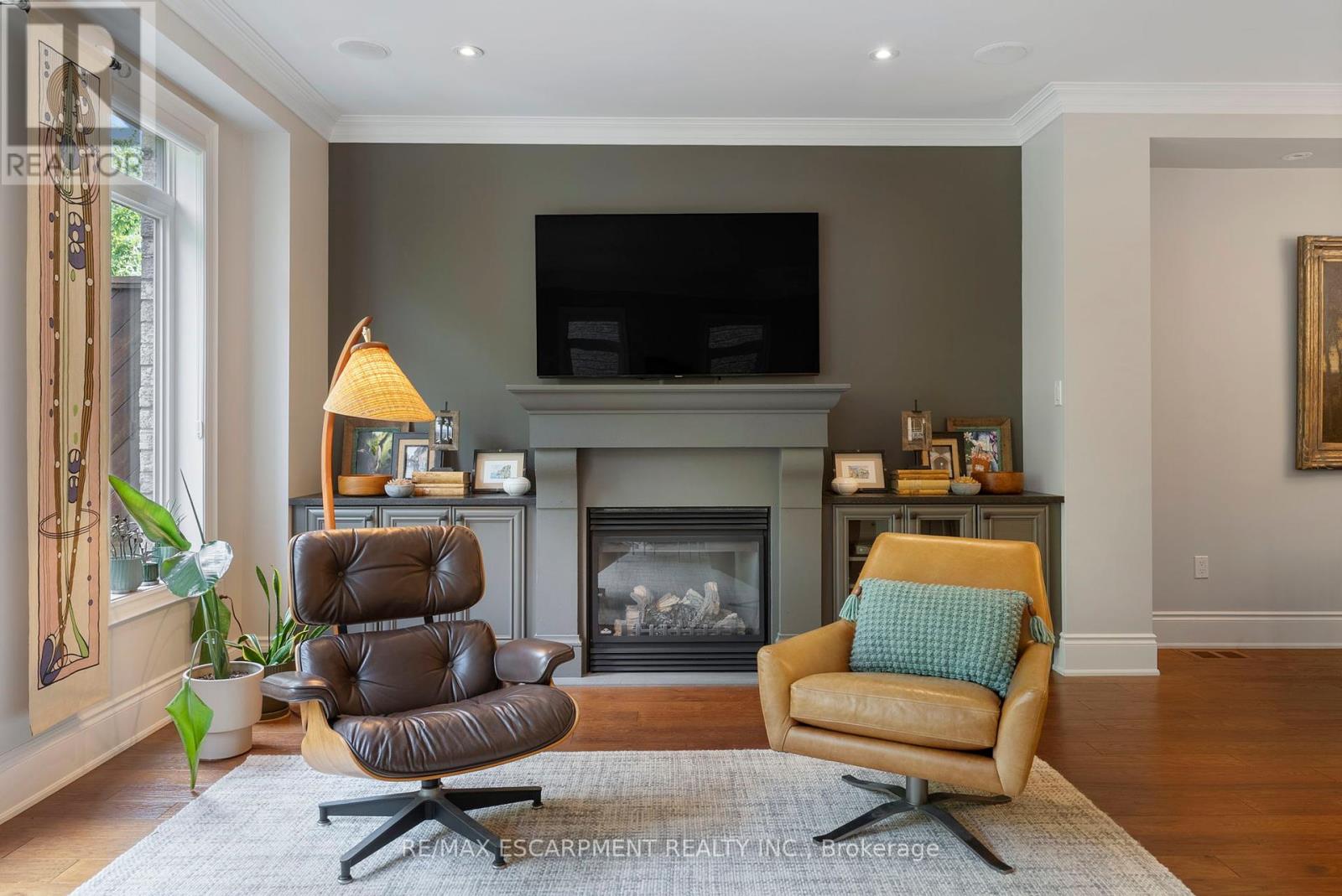 Photo 13 of 3143 Watercliffe Court, Oakville ON