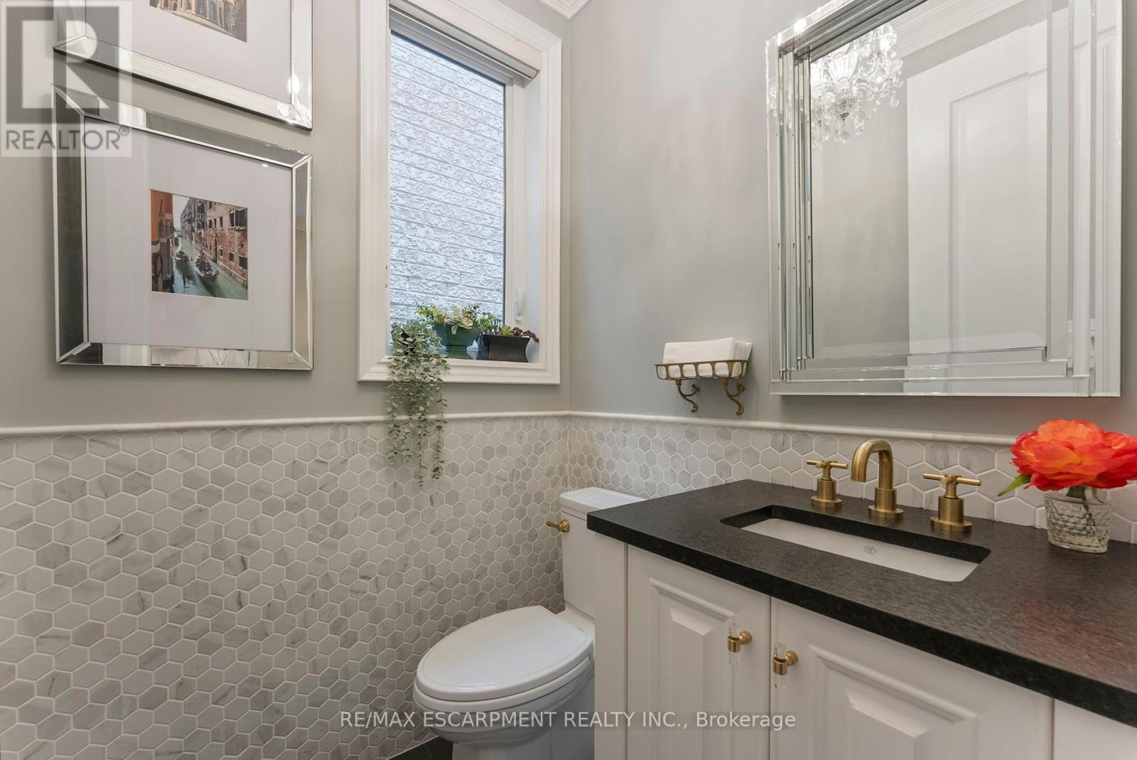 Photo 15 of 3143 Watercliffe Court, Oakville ON