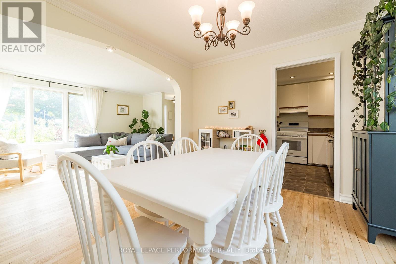 Photo 18 of 3038 Southmore Drive E, Ottawa ON