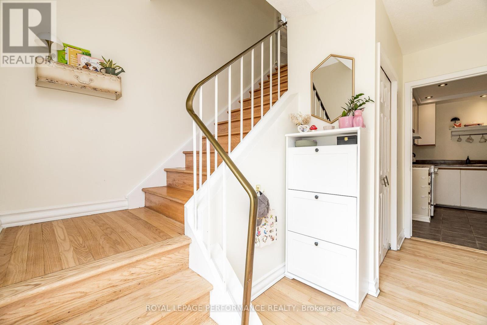 Photo 12 of 3038 Southmore Drive E, Ottawa ON