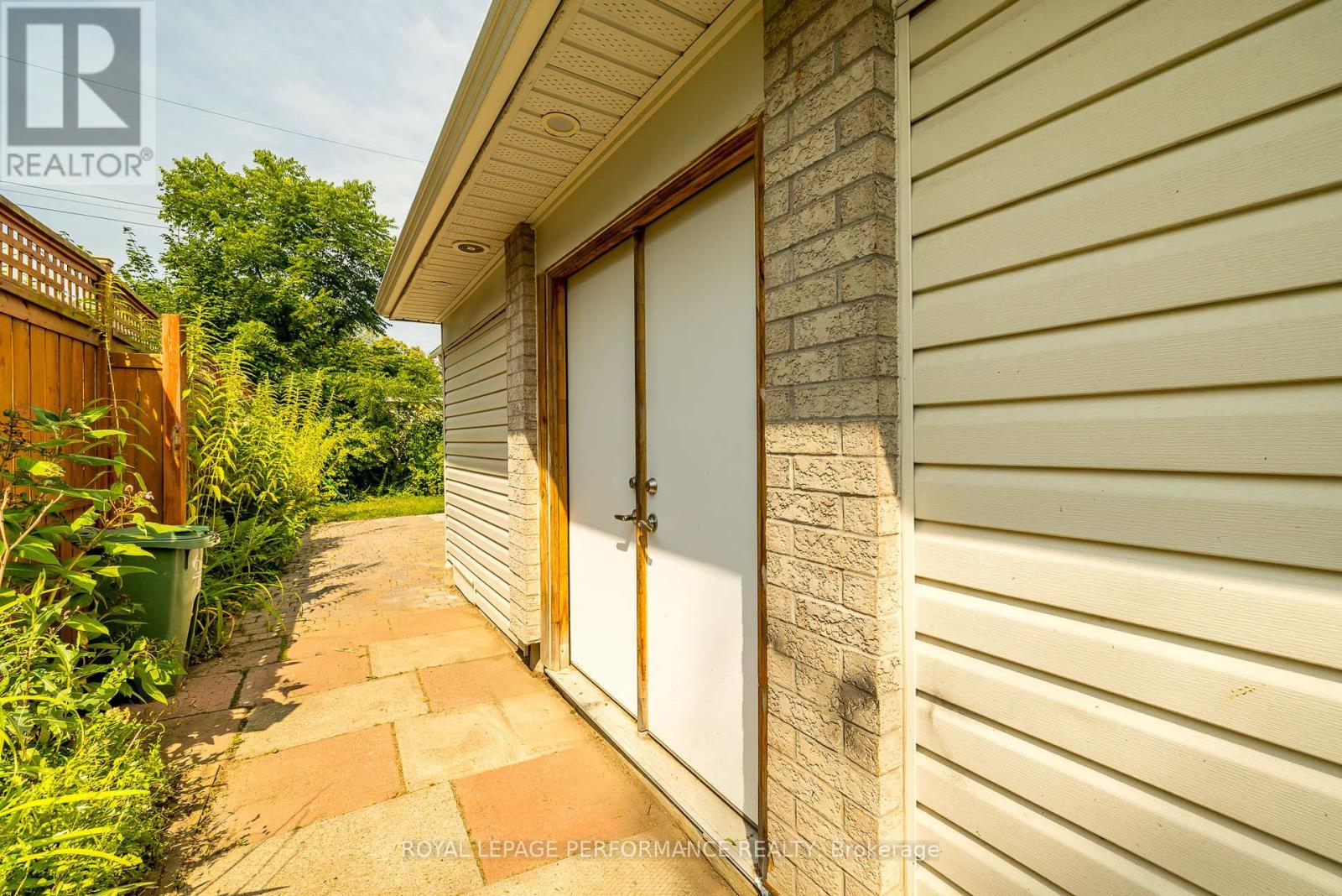 Photo 7 of 3038 Southmore Drive E, Ottawa ON