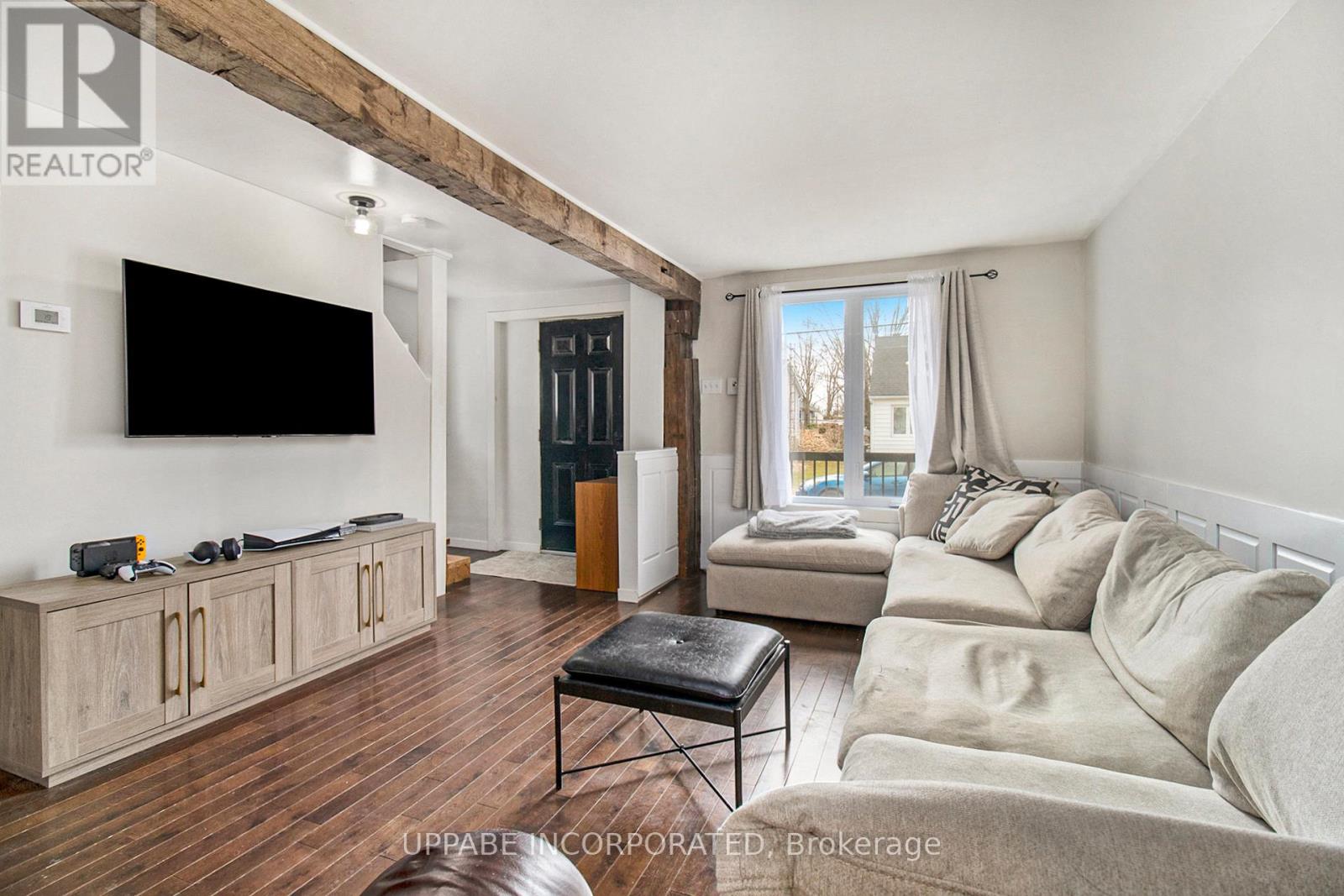 Photo 6 of 217 Jack Street, North Grenville ON