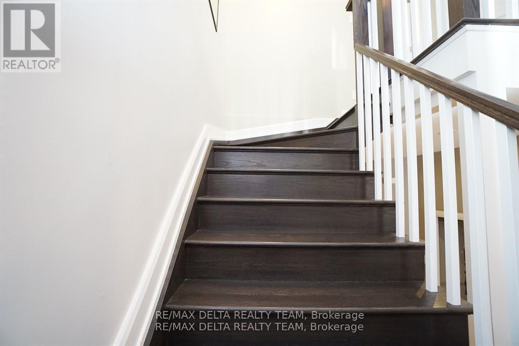 Photo 22 of 498 Moodie Drive, Ottawa ON