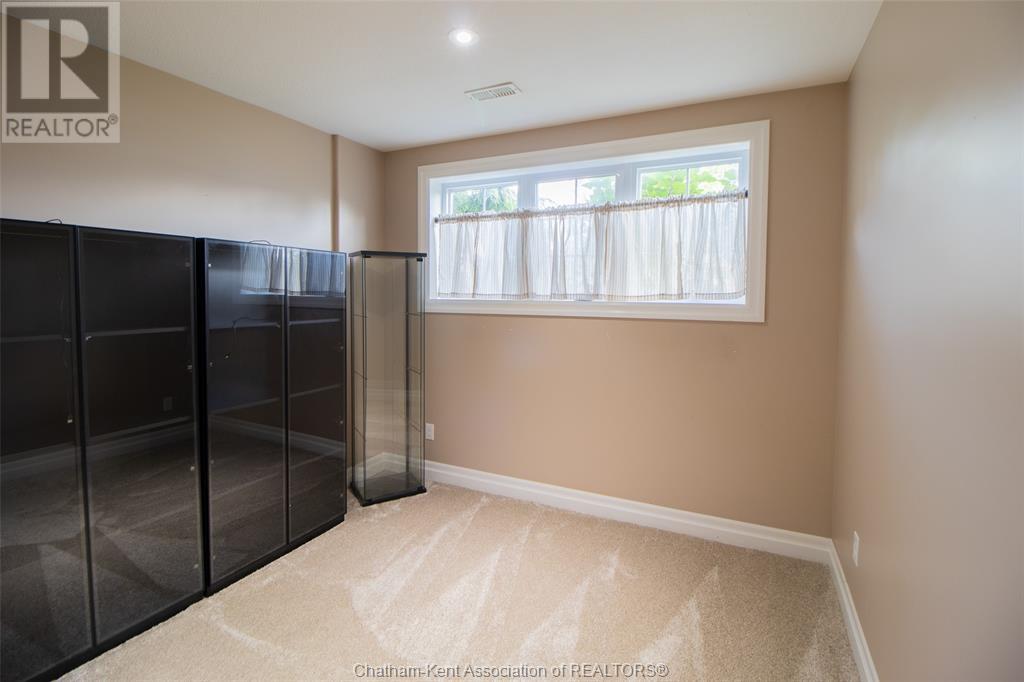 Photo 36 of 55 Birchwood Street, Chatham ON