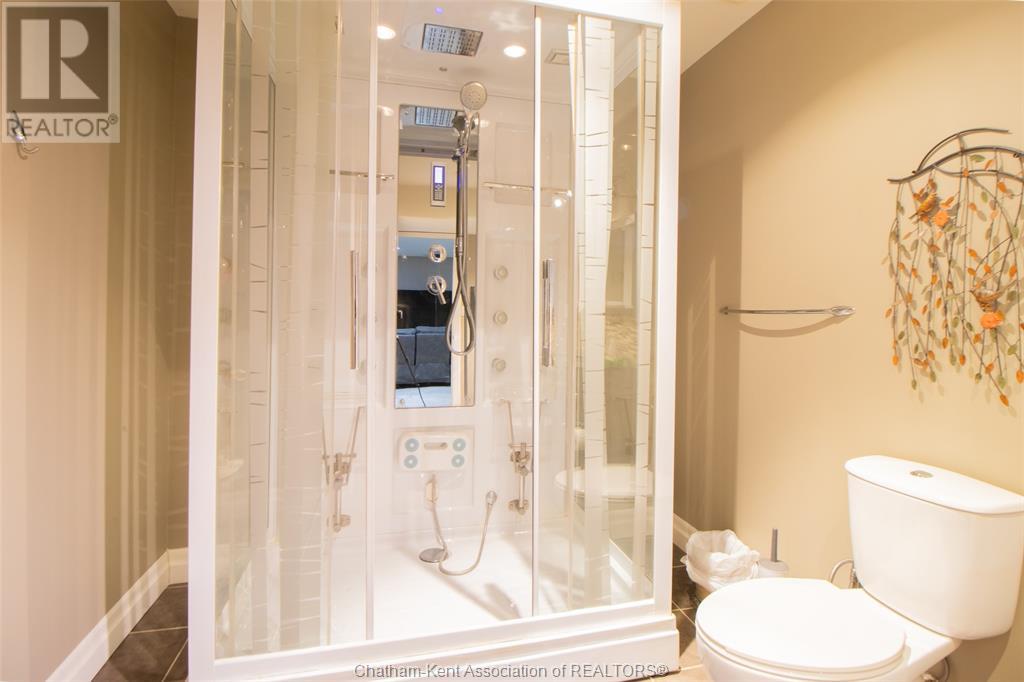 Photo 35 of 55 Birchwood Street, Chatham ON