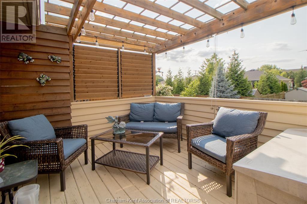 Photo 17 of 55 Birchwood Street, Chatham ON