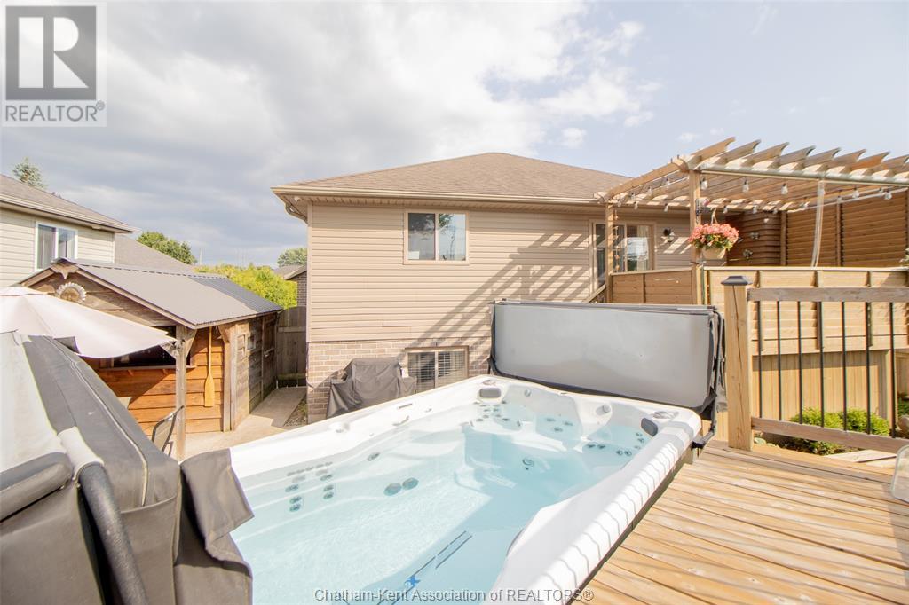 Photo 23 of 55 Birchwood Street, Chatham ON