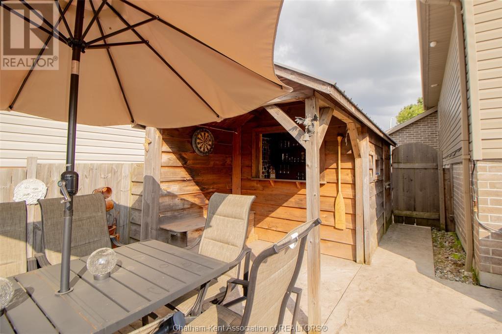Photo 7 of 55 Birchwood Street, Chatham ON