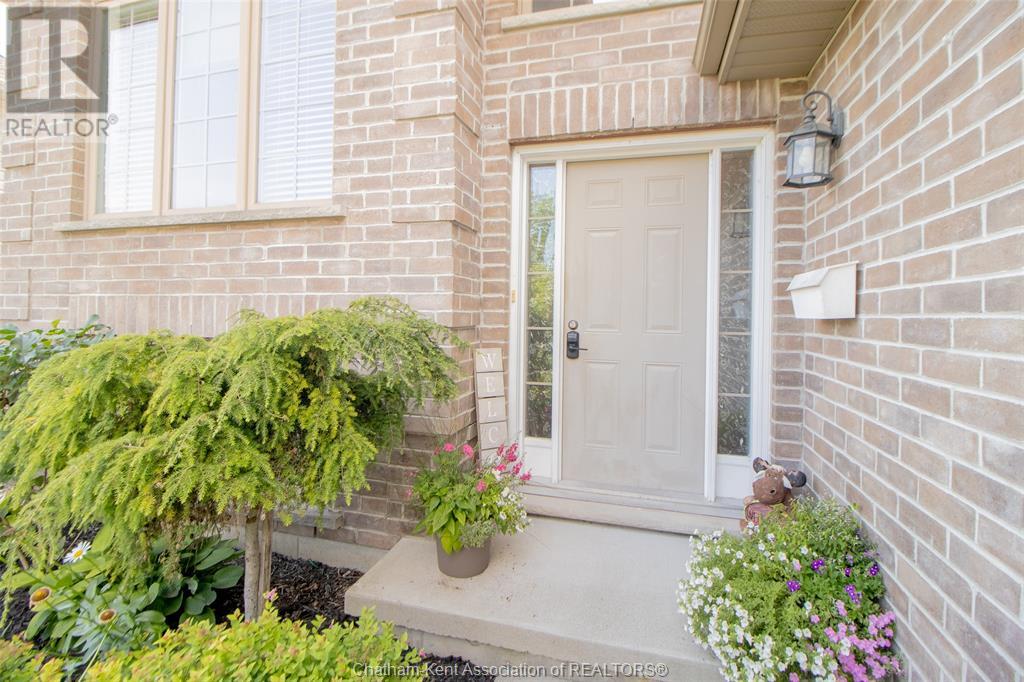 Photo 37 of 55 Birchwood Street, Chatham ON