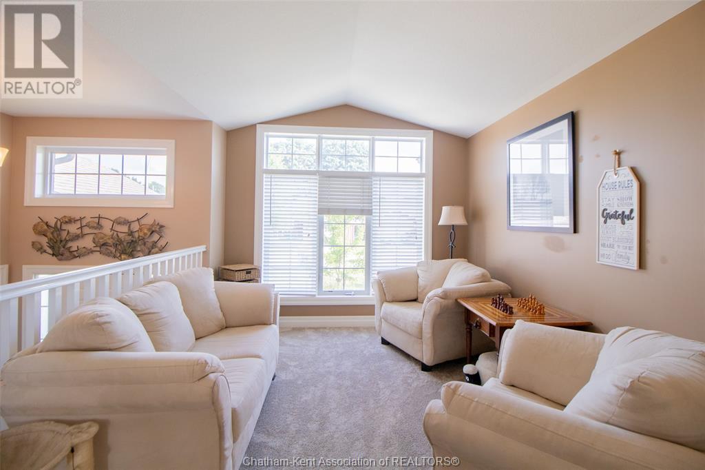 Photo 6 of 55 Birchwood Street, Chatham ON