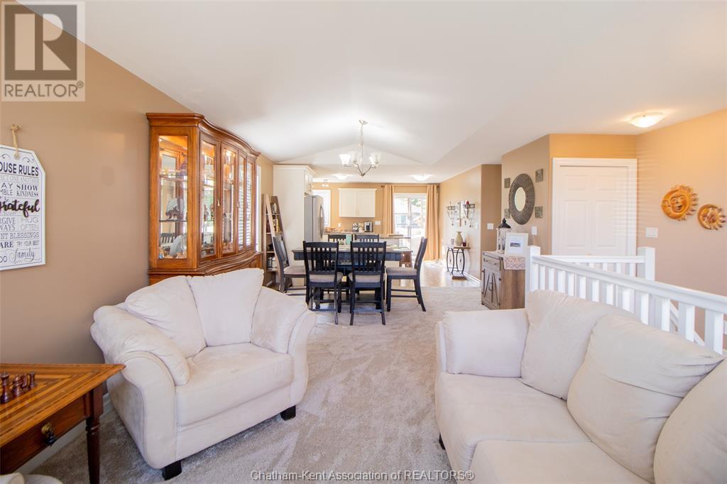 Photo 15 of 55 Birchwood Street, Chatham ON