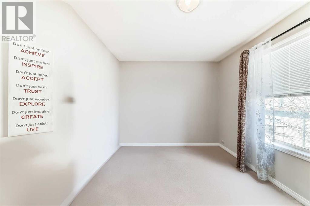 Single Family House 4 Level for Sale in  Copperfield Lane SE Copperfield Calgary 