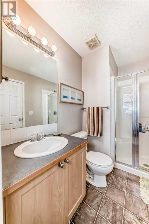 Single Family House 4 Level for Sale in  Copperfield Lane SE Copperfield Calgary 