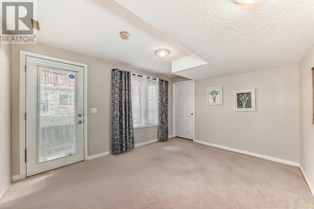 Single Family House 4 Level for Sale in  Copperfield Lane SE Copperfield Calgary 