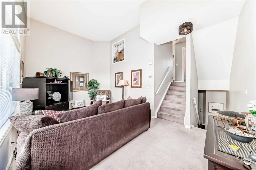 Single Family House 4 Level for Sale in  Copperfield Lane SE Copperfield Calgary 