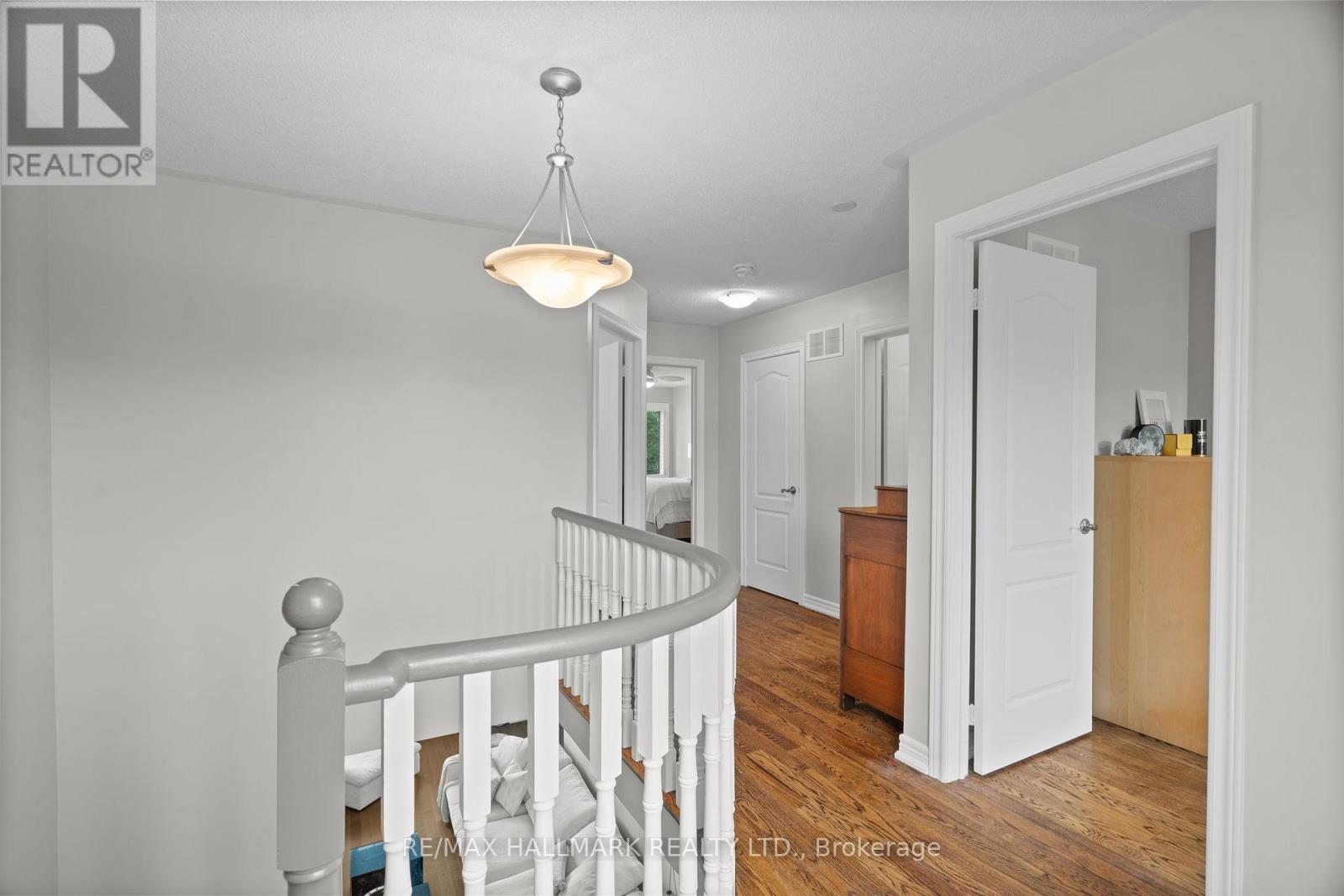 Photo 14 of 83 Tunney Place, Whitby ON