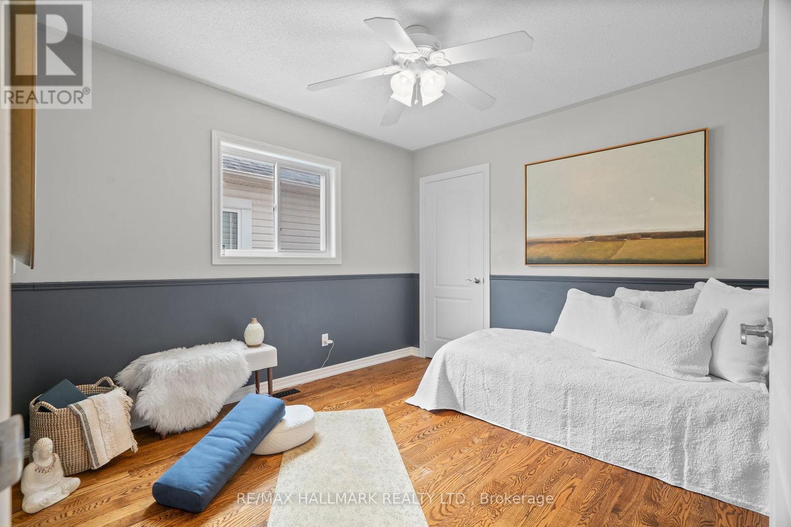 Photo 34 of 83 Tunney Place, Whitby ON