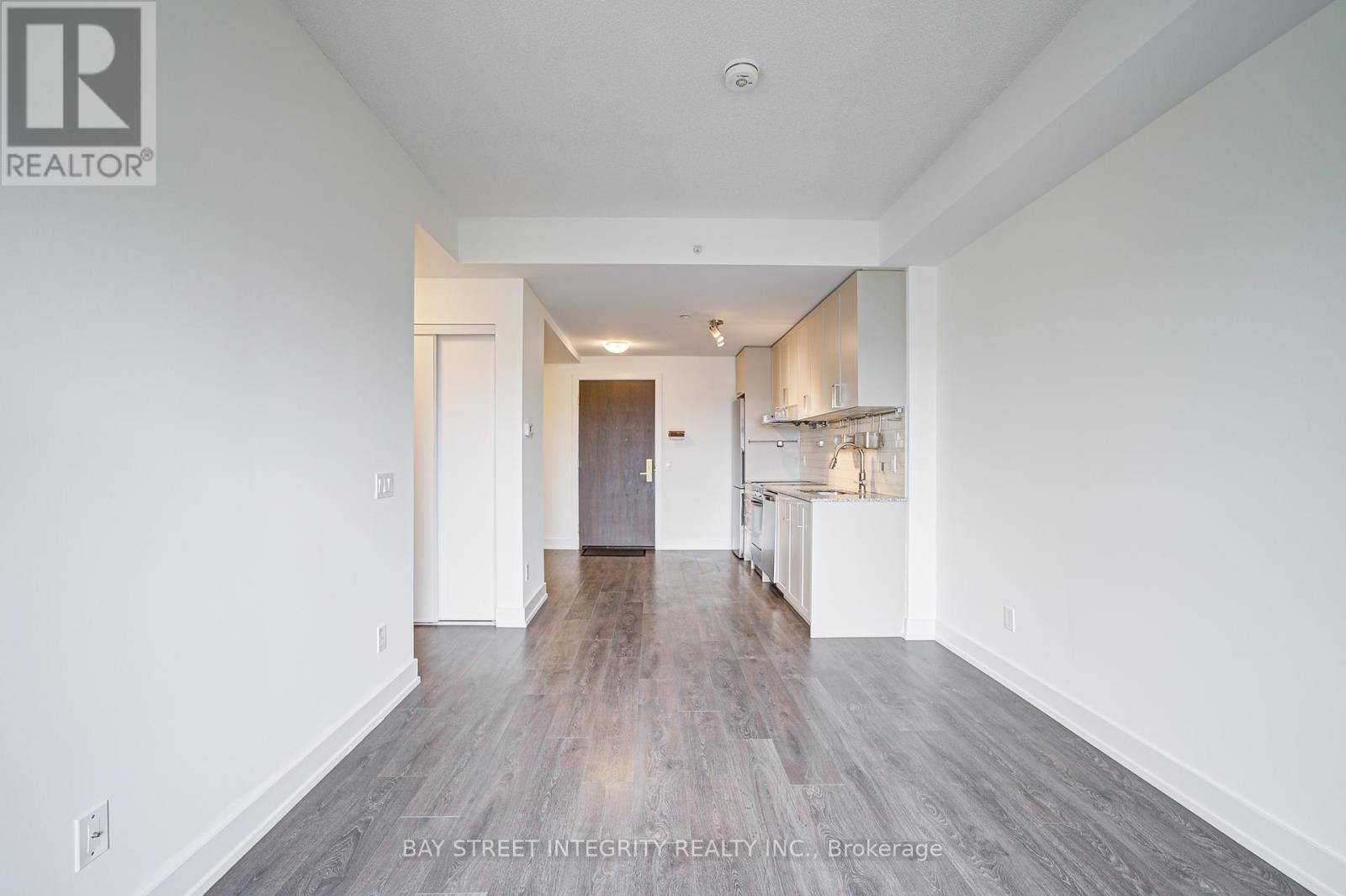 Photo 19 of 626 W 268 Buchanan Drive, Markham ON