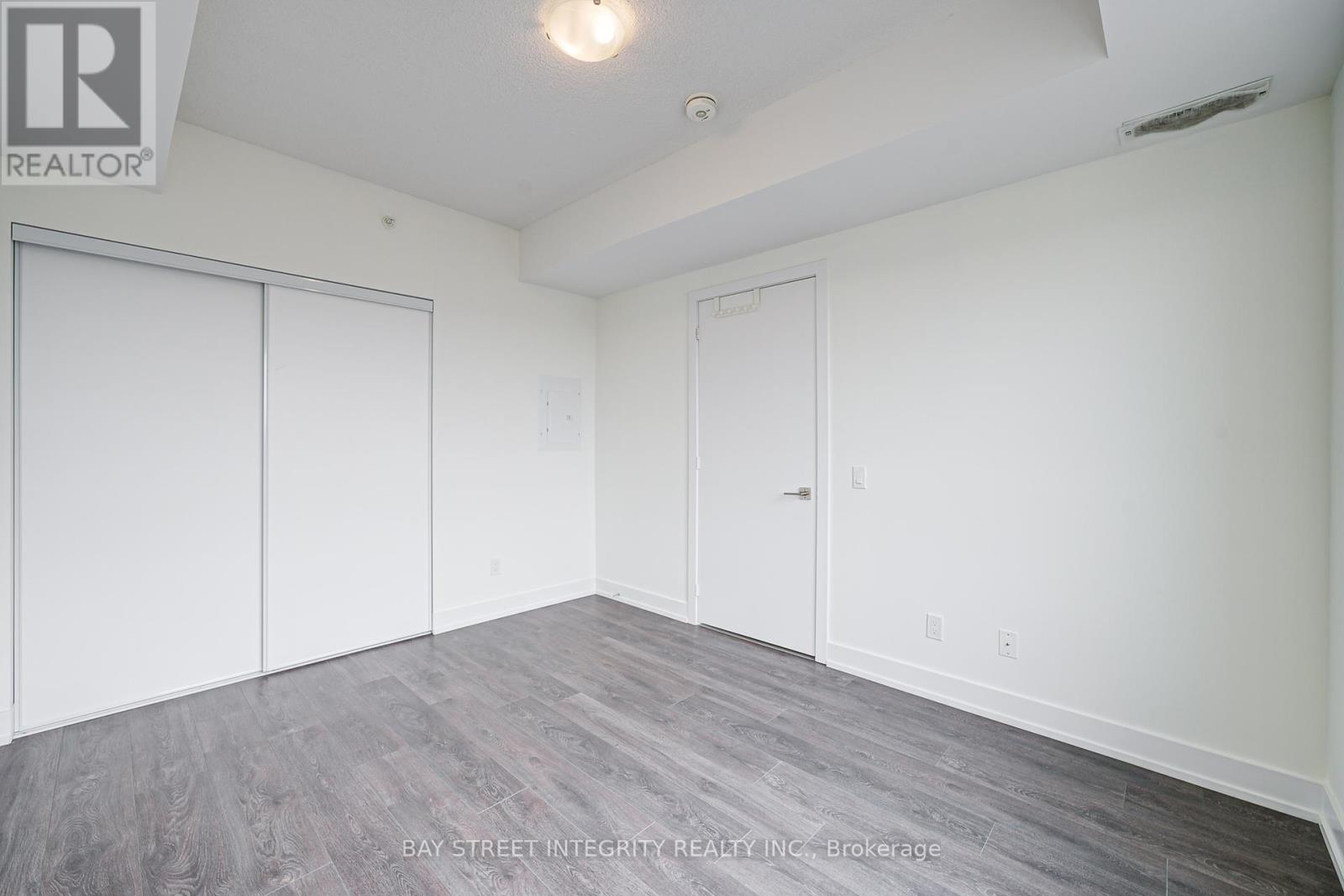 Photo 24 of 626 W 268 Buchanan Drive, Markham ON