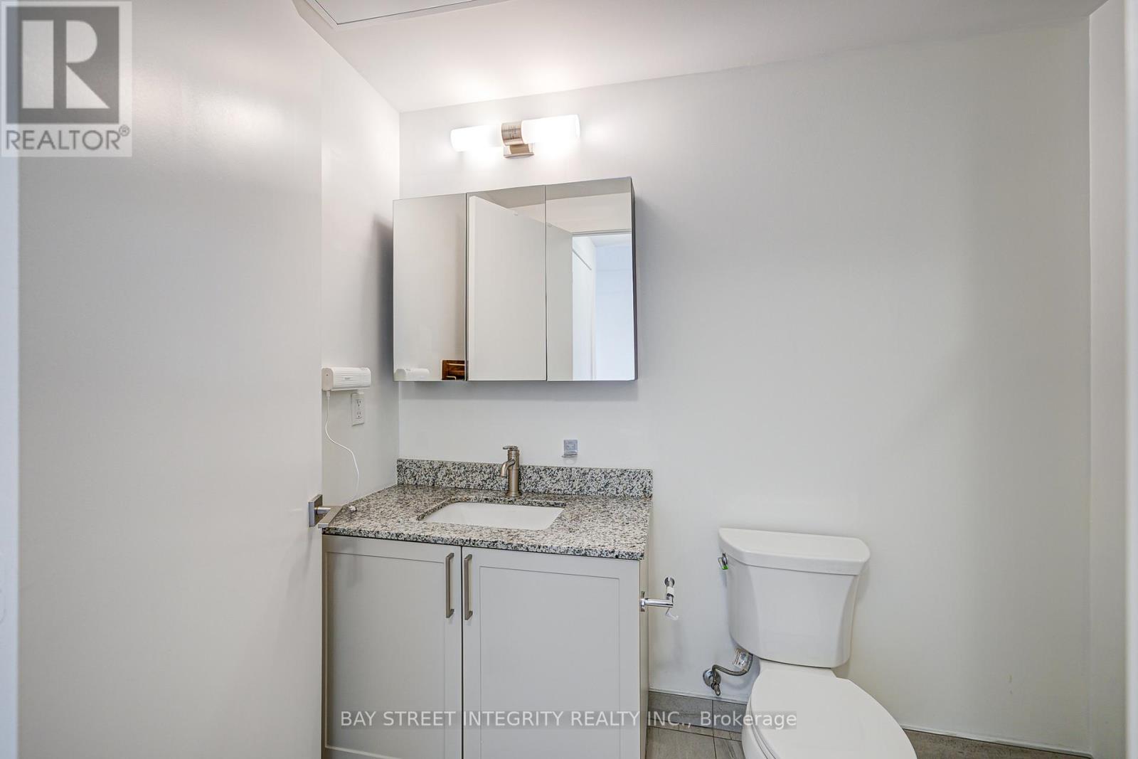 Photo 26 of 626 W 268 Buchanan Drive, Markham ON