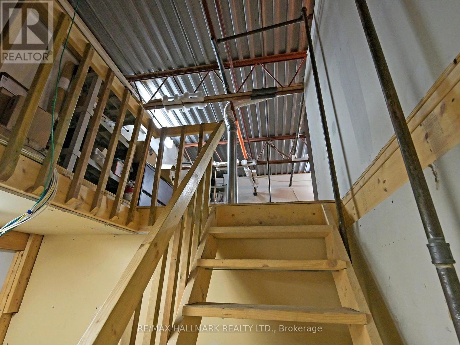 Photo 37 of 14 175 West Beaver Creek Road, Richmond Hill ON