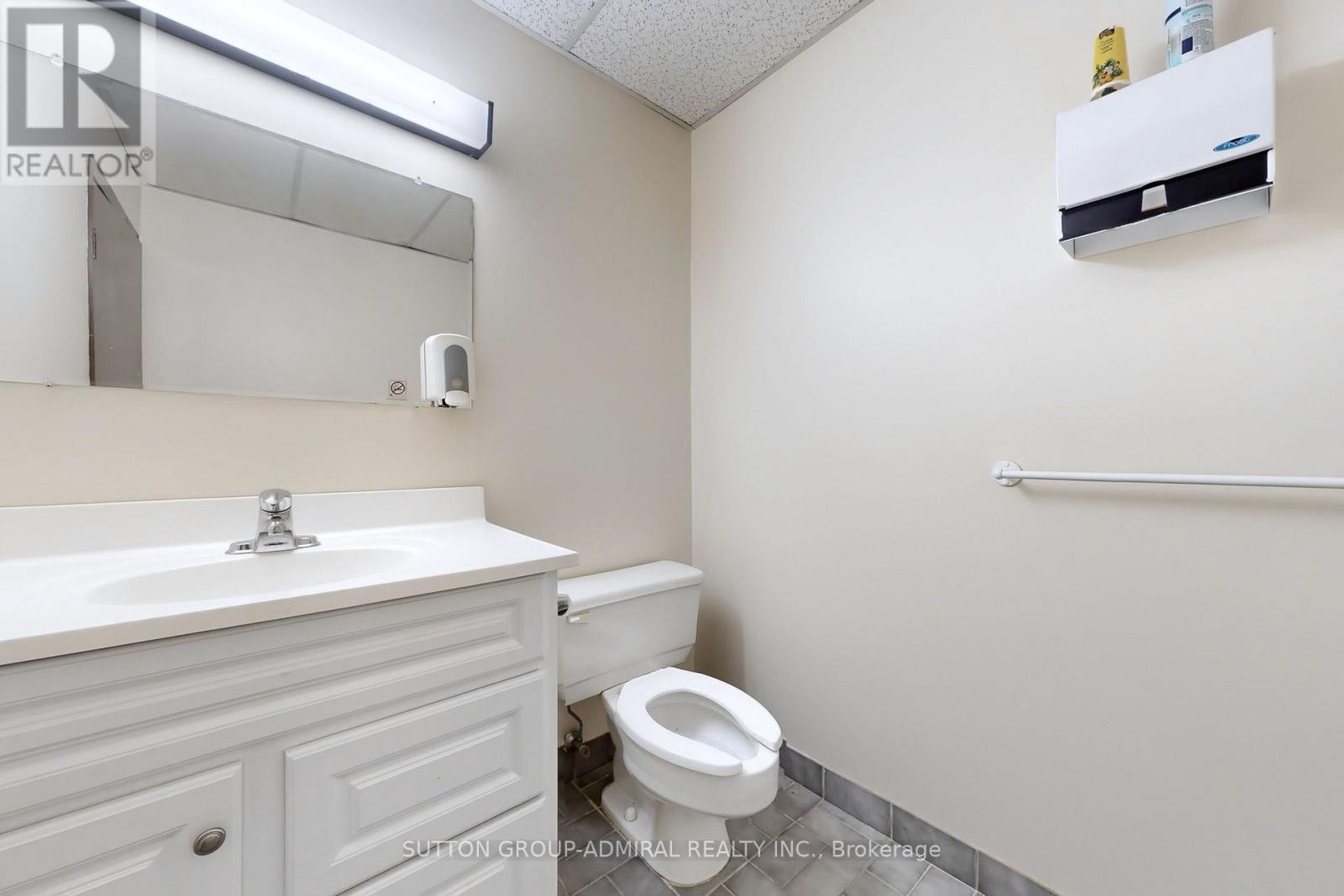 Photo 9 of 4 365 Watline Avenue, Mississauga ON