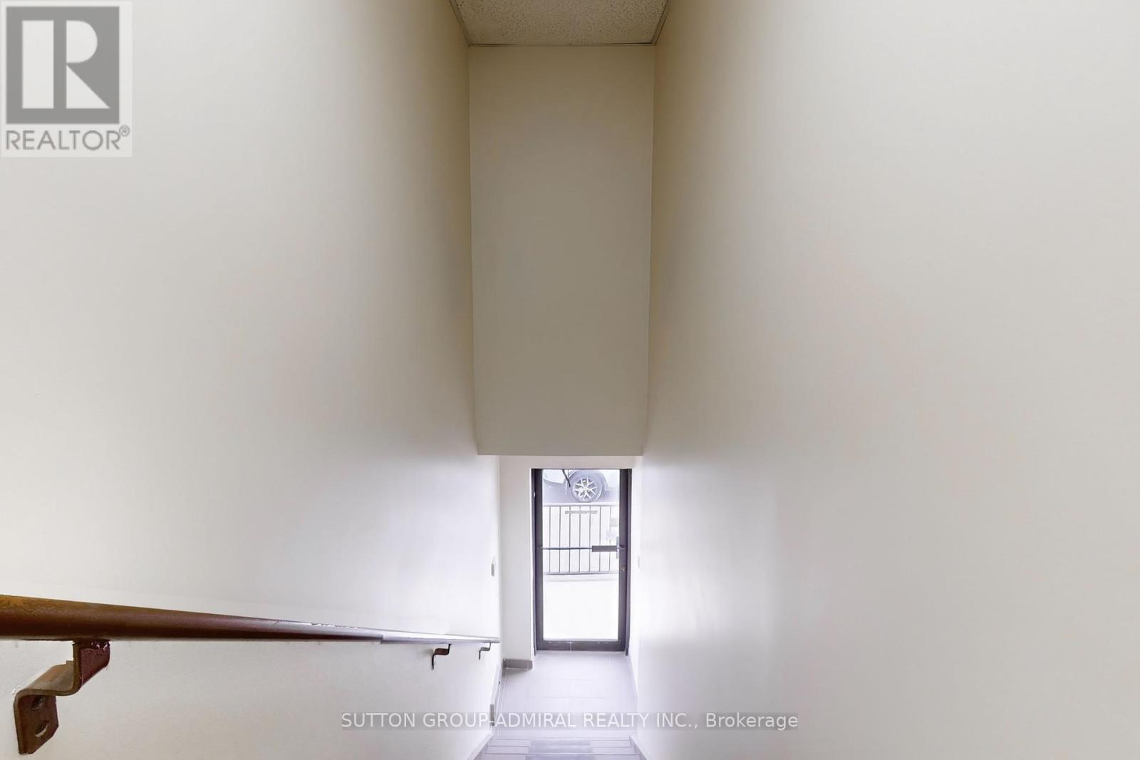 Photo 11 of 4 365 Watline Avenue, Mississauga ON