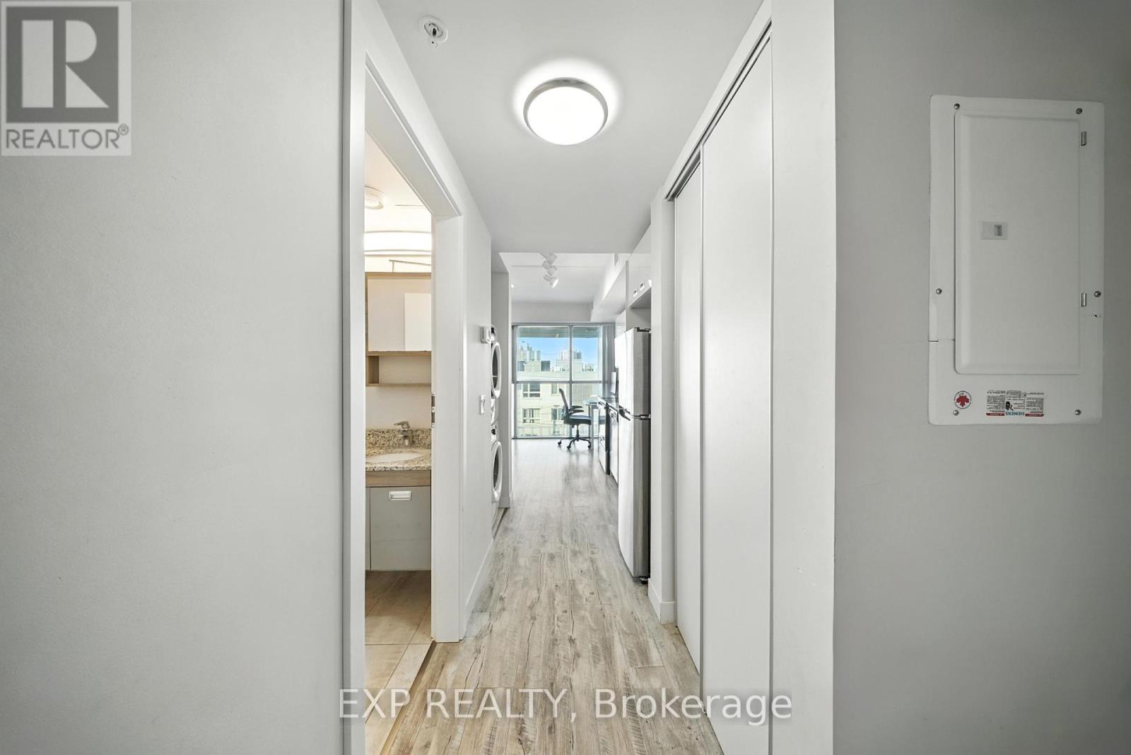 Photo 4 of 408 257 Hemlock Street, Waterloo ON