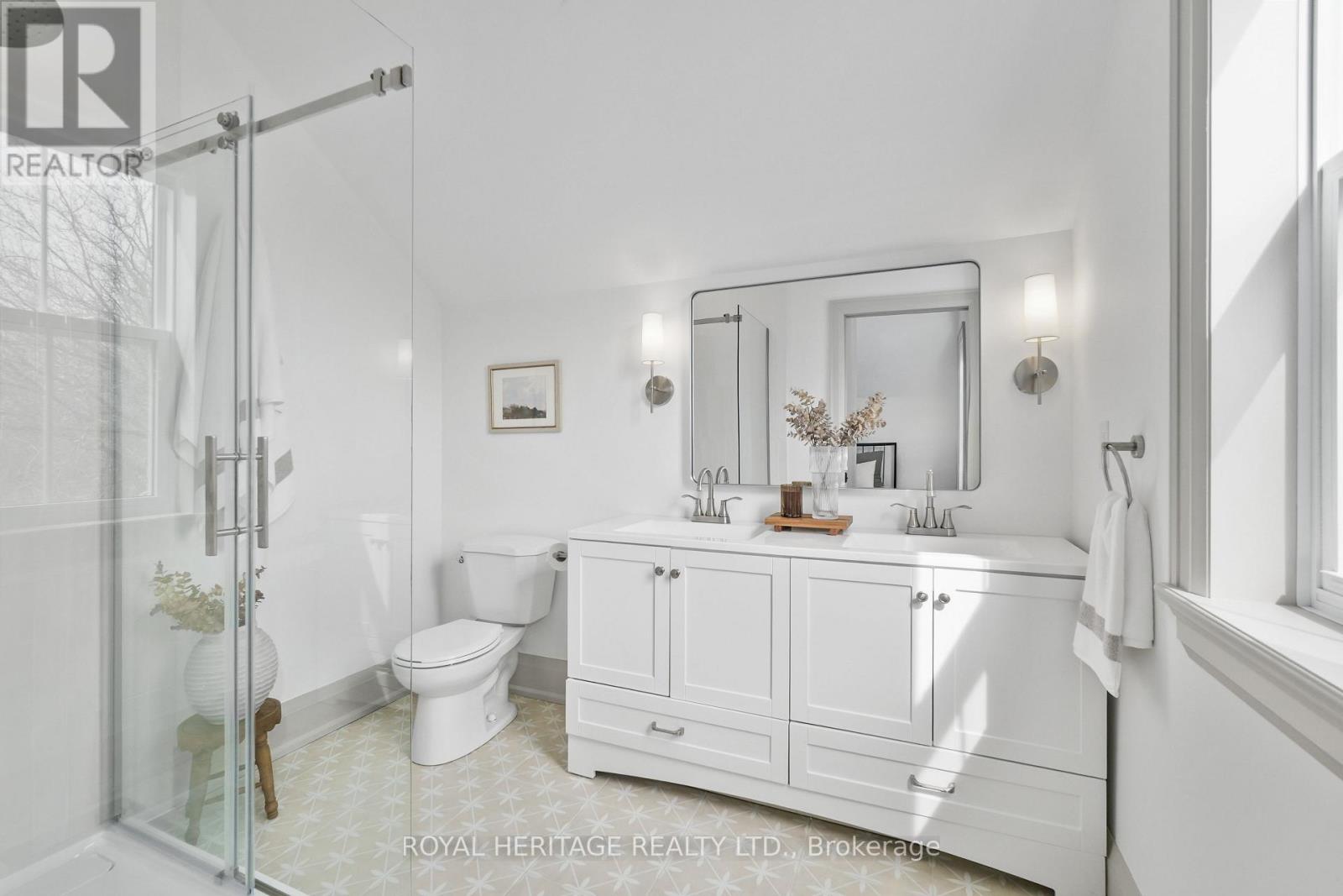 Photo 17 of 186 Durham Street, Cobourg ON