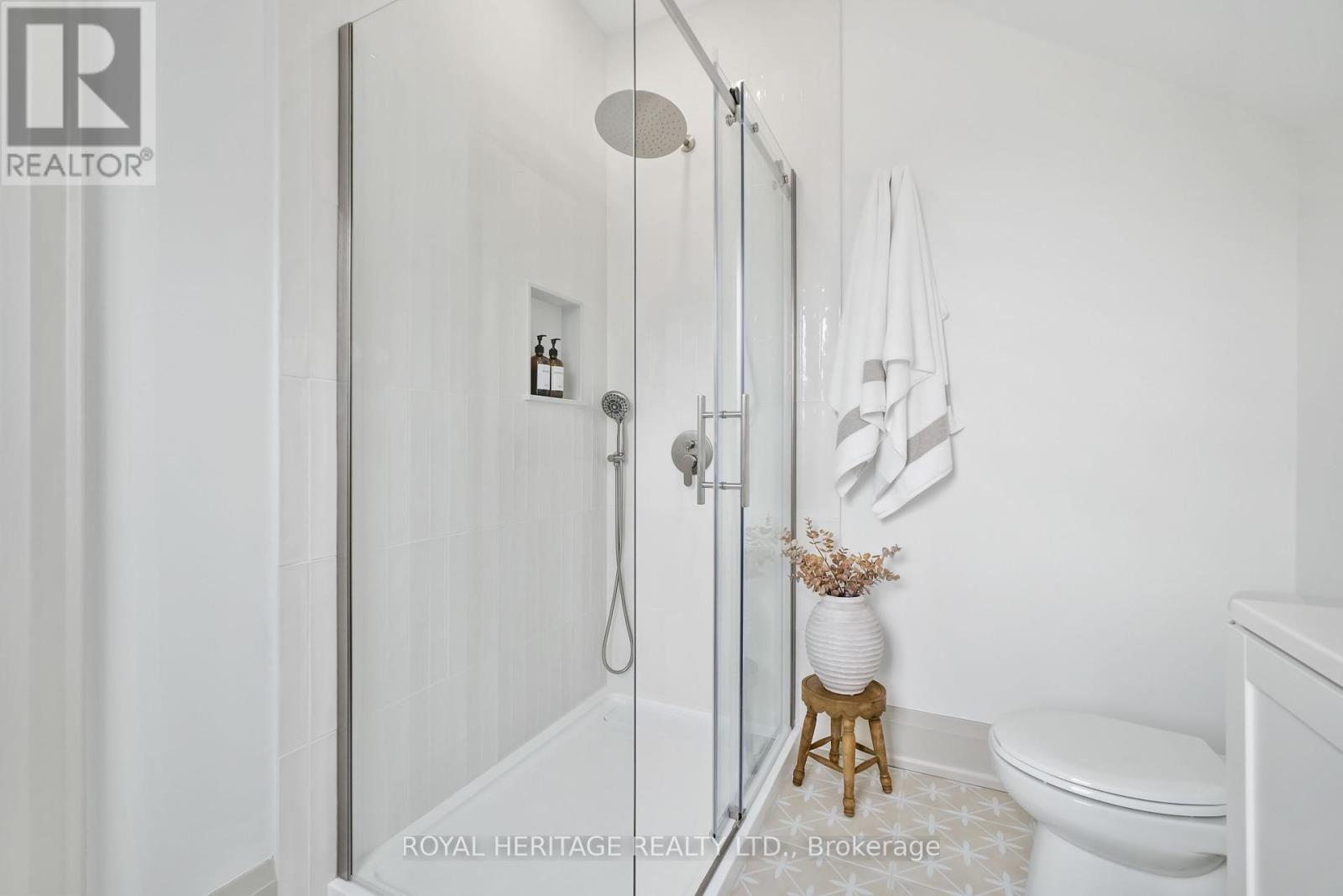 Photo 18 of 186 Durham Street, Cobourg ON
