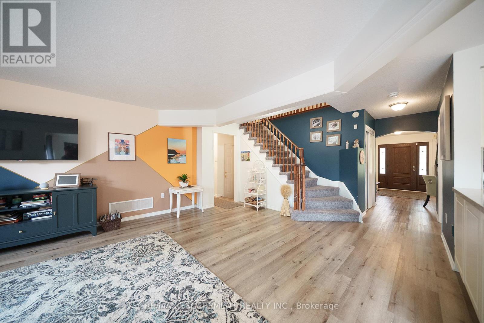Photo 45 of 9 Osborn Avenue, Brantford ON