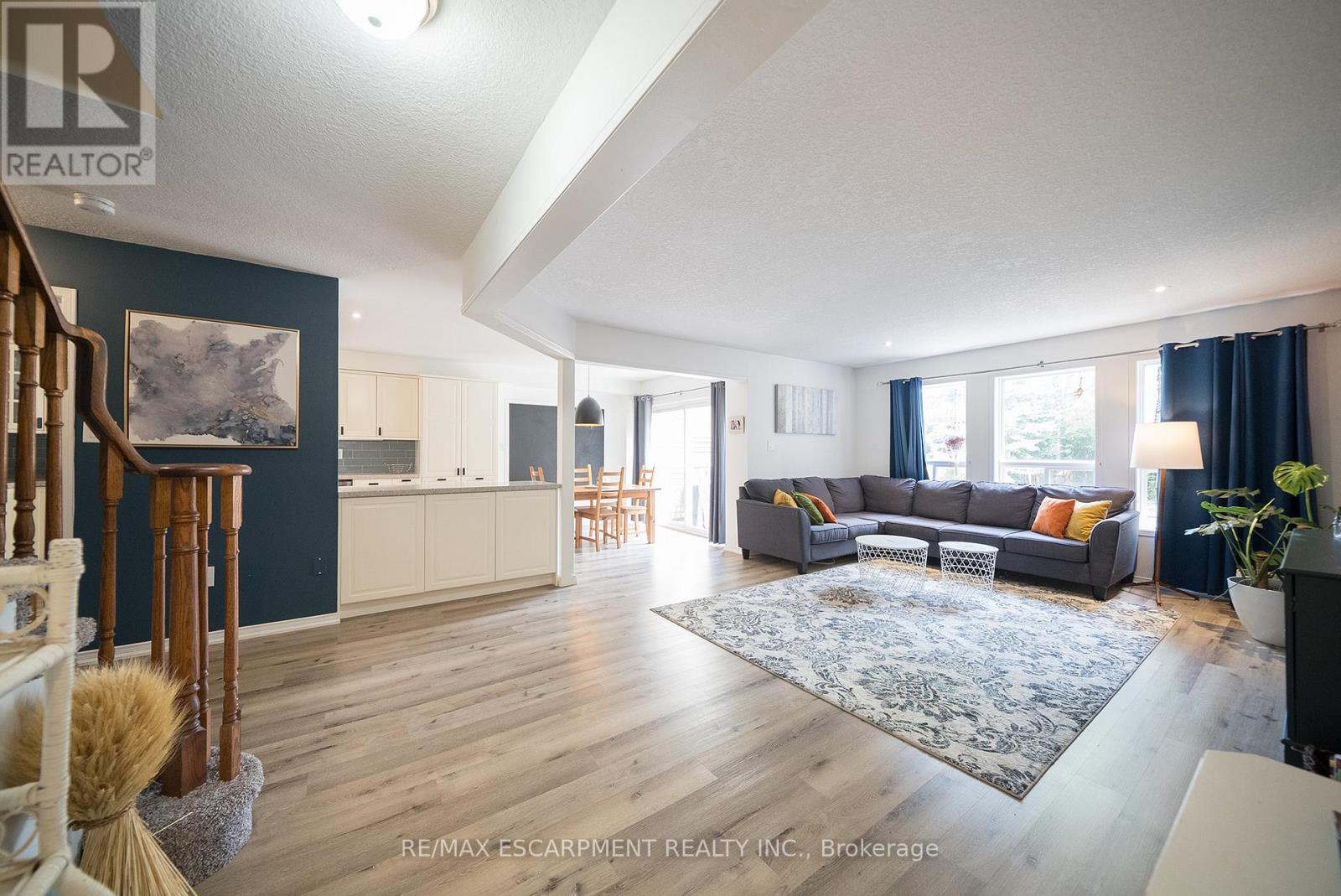 Photo 6 of 9 Osborn Avenue, Brantford ON