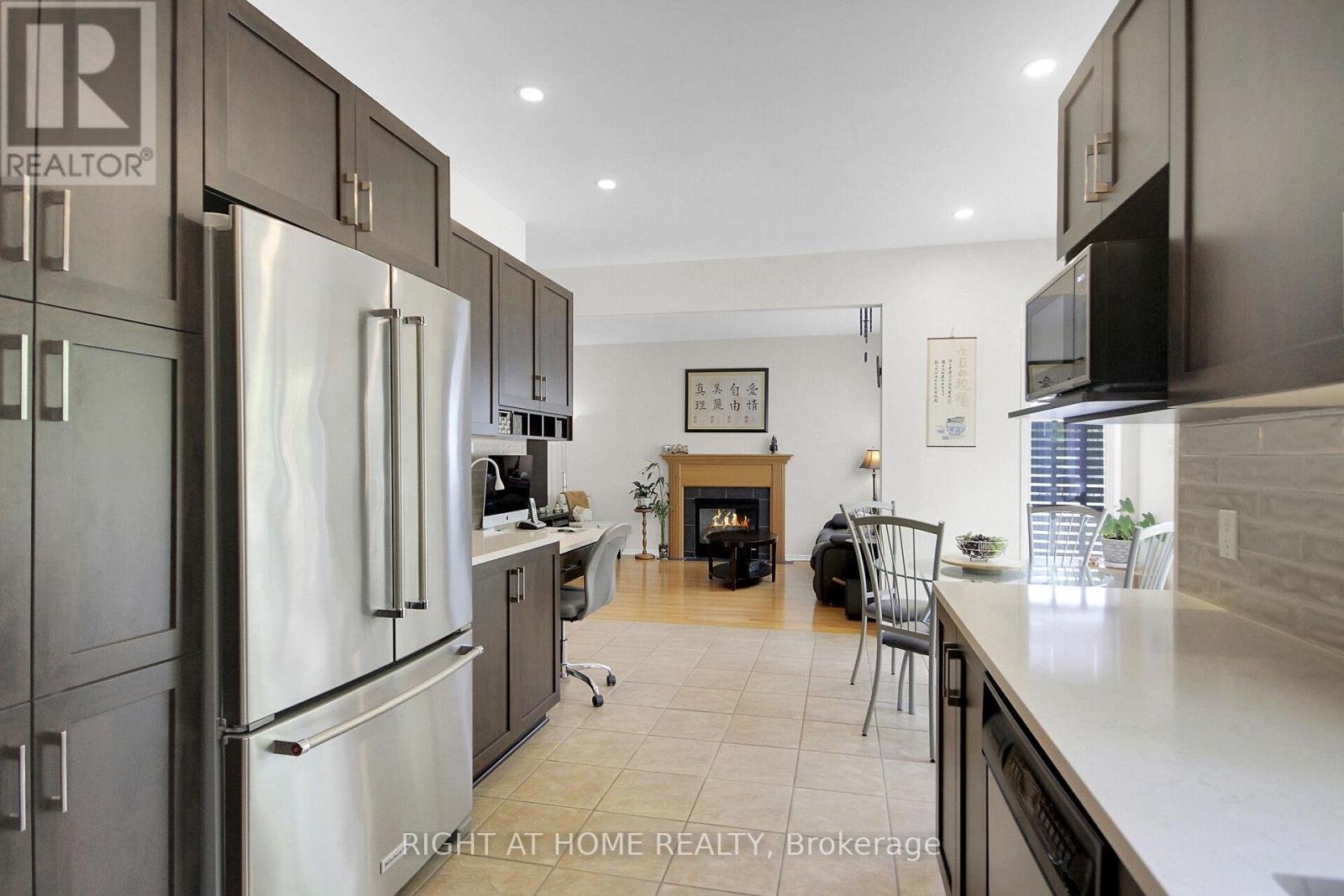 Photo 10 of 13 Sirocco Crescent, Ottawa ON