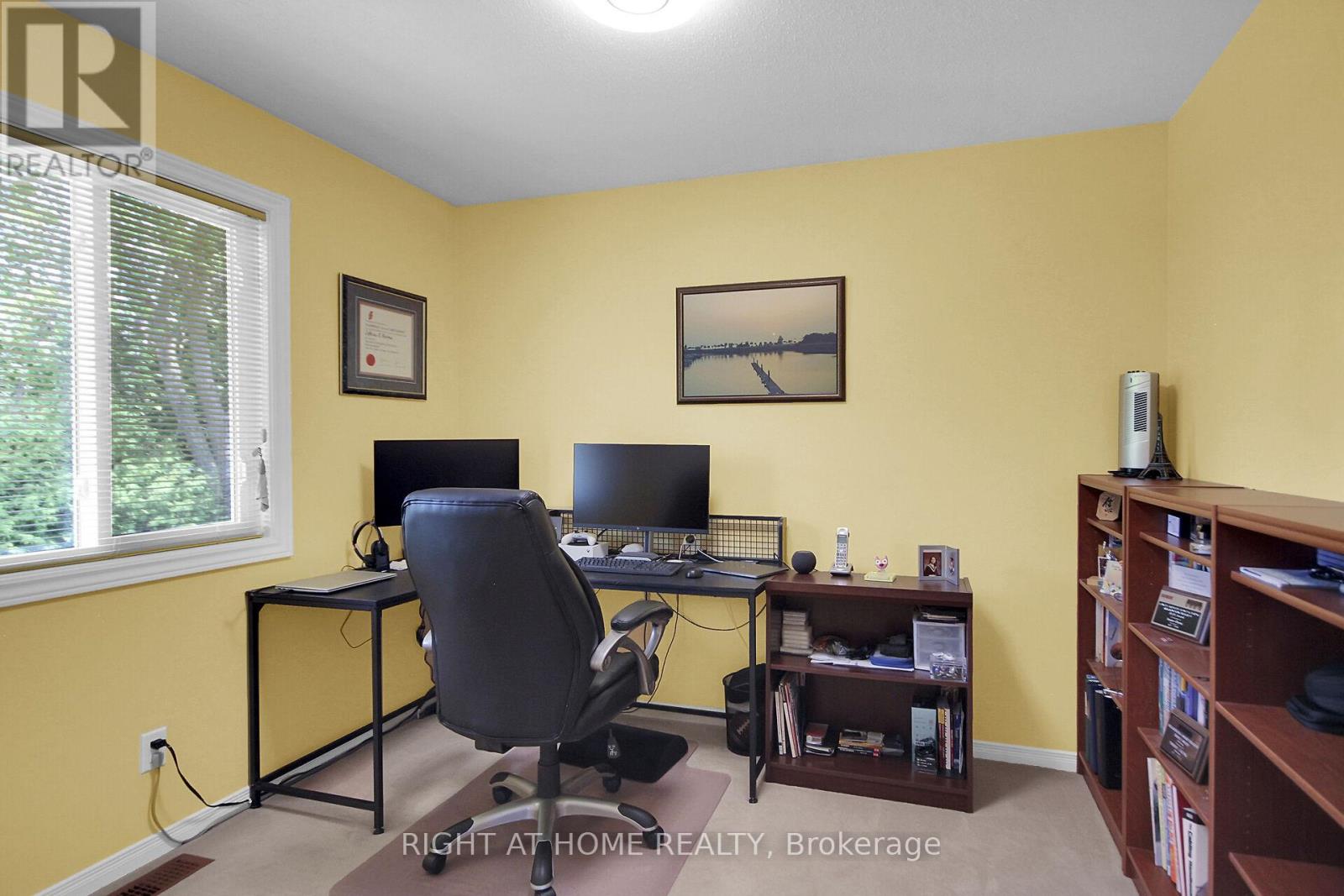 Photo 25 of 13 Sirocco Crescent, Ottawa ON