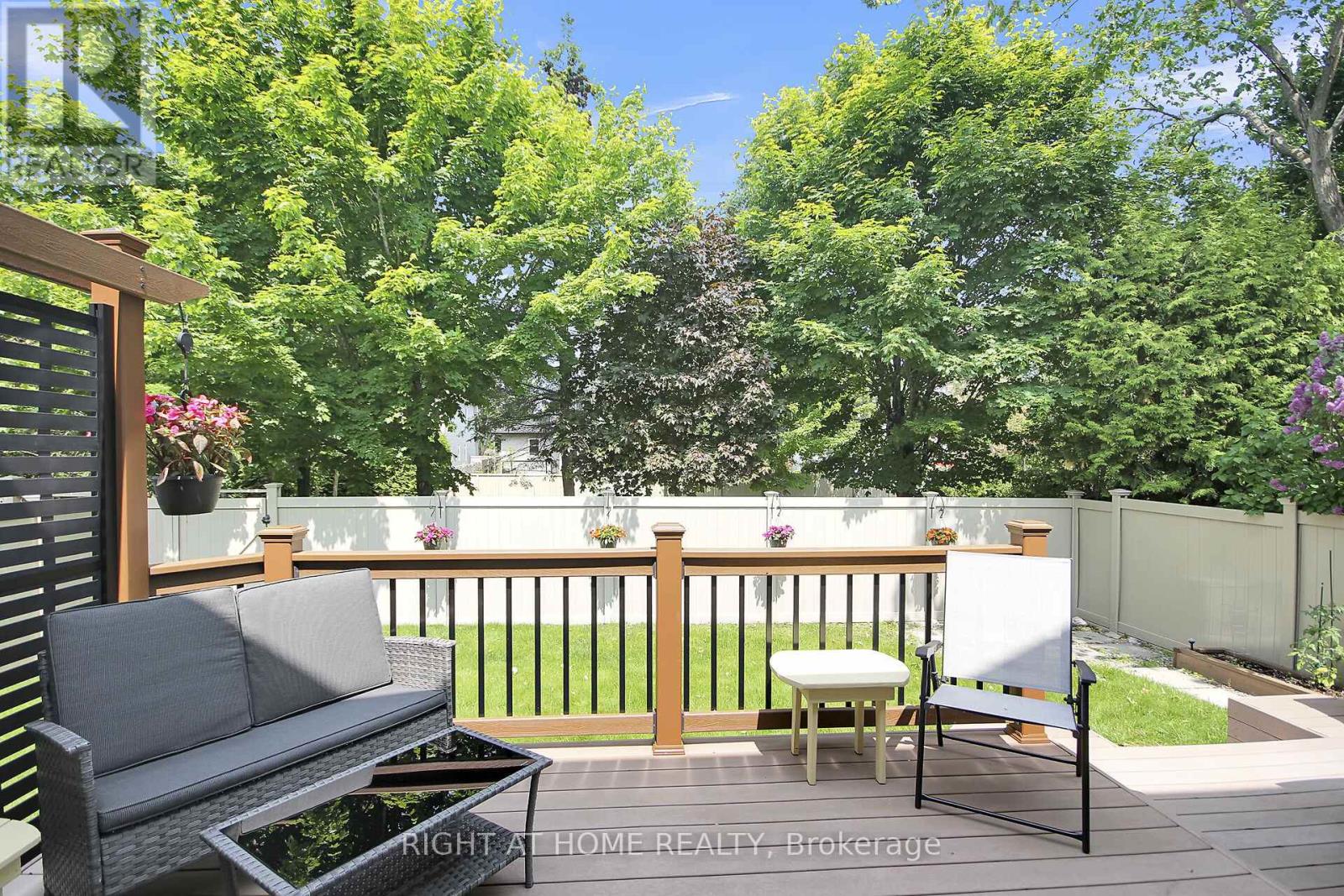 Photo 33 of 13 Sirocco Crescent, Ottawa ON
