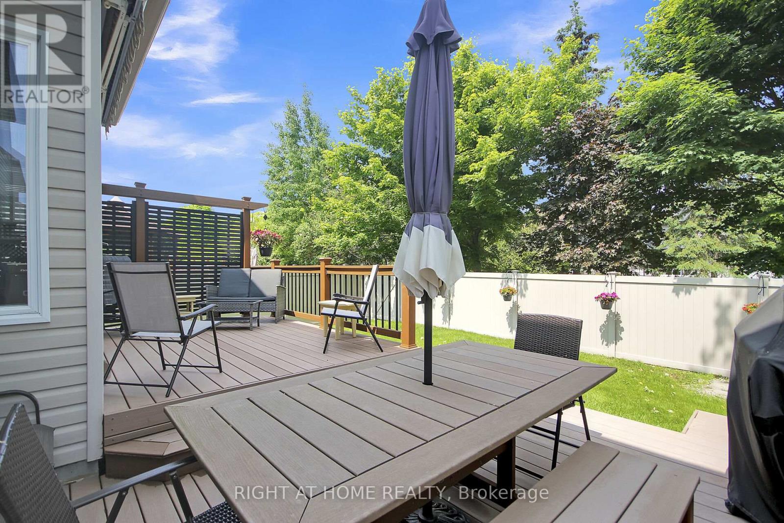 Photo 36 of 13 Sirocco Crescent, Ottawa ON