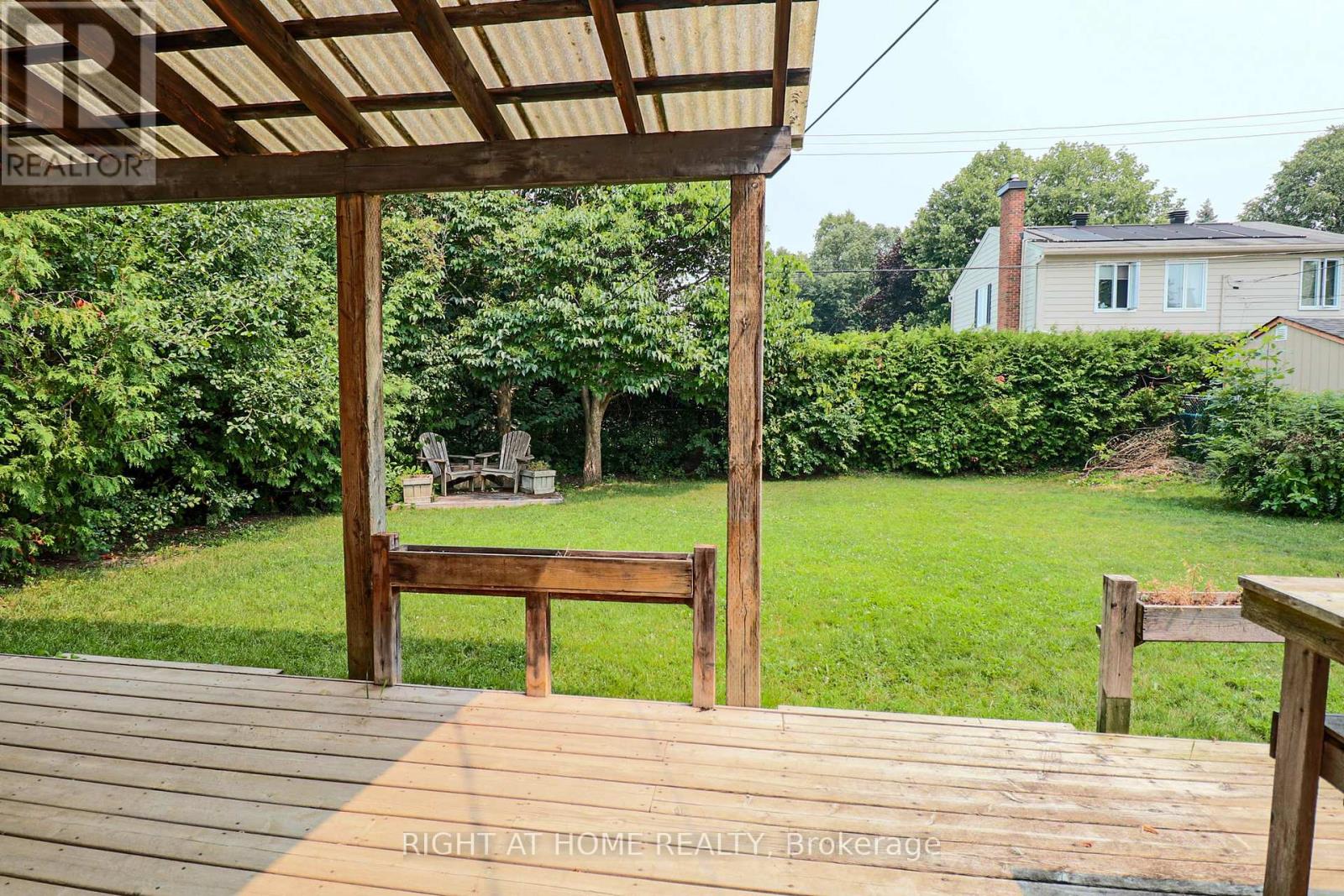 Photo 4 of 841 Thorndale Drive, Ottawa ON