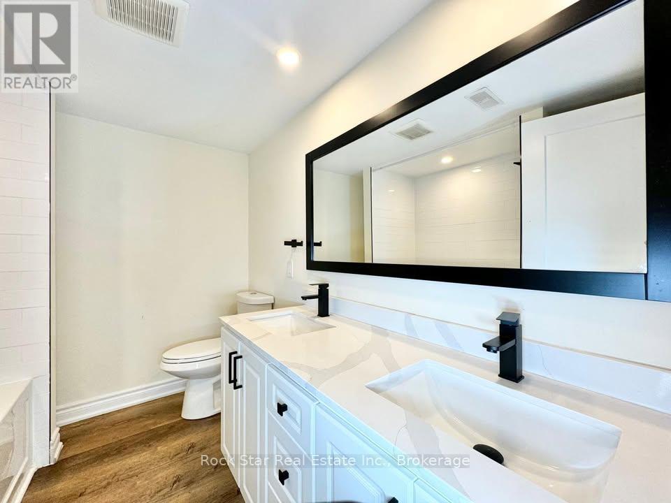 Photo 5 of 36 Highcourt Crescent, St Catharines ON