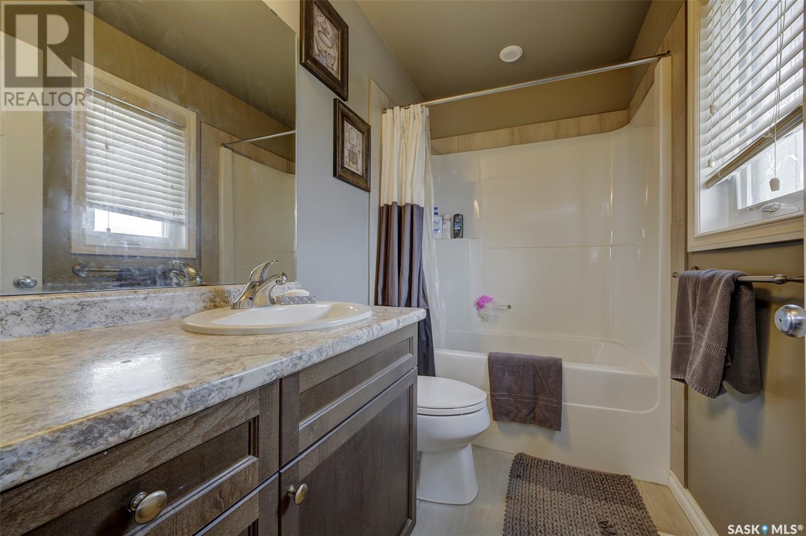 Photo 24 of 101 Beaudry Crescent, Martensville SK