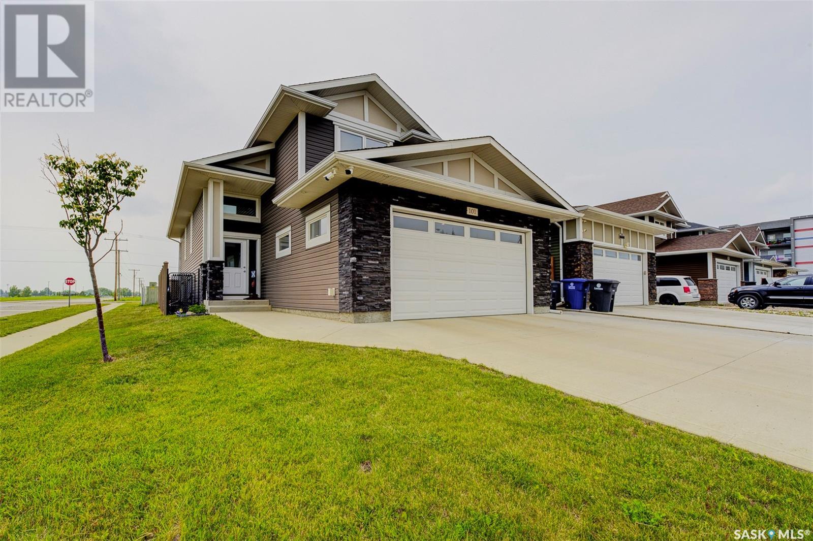 Photo 3 of 101 Beaudry Crescent, Martensville SK