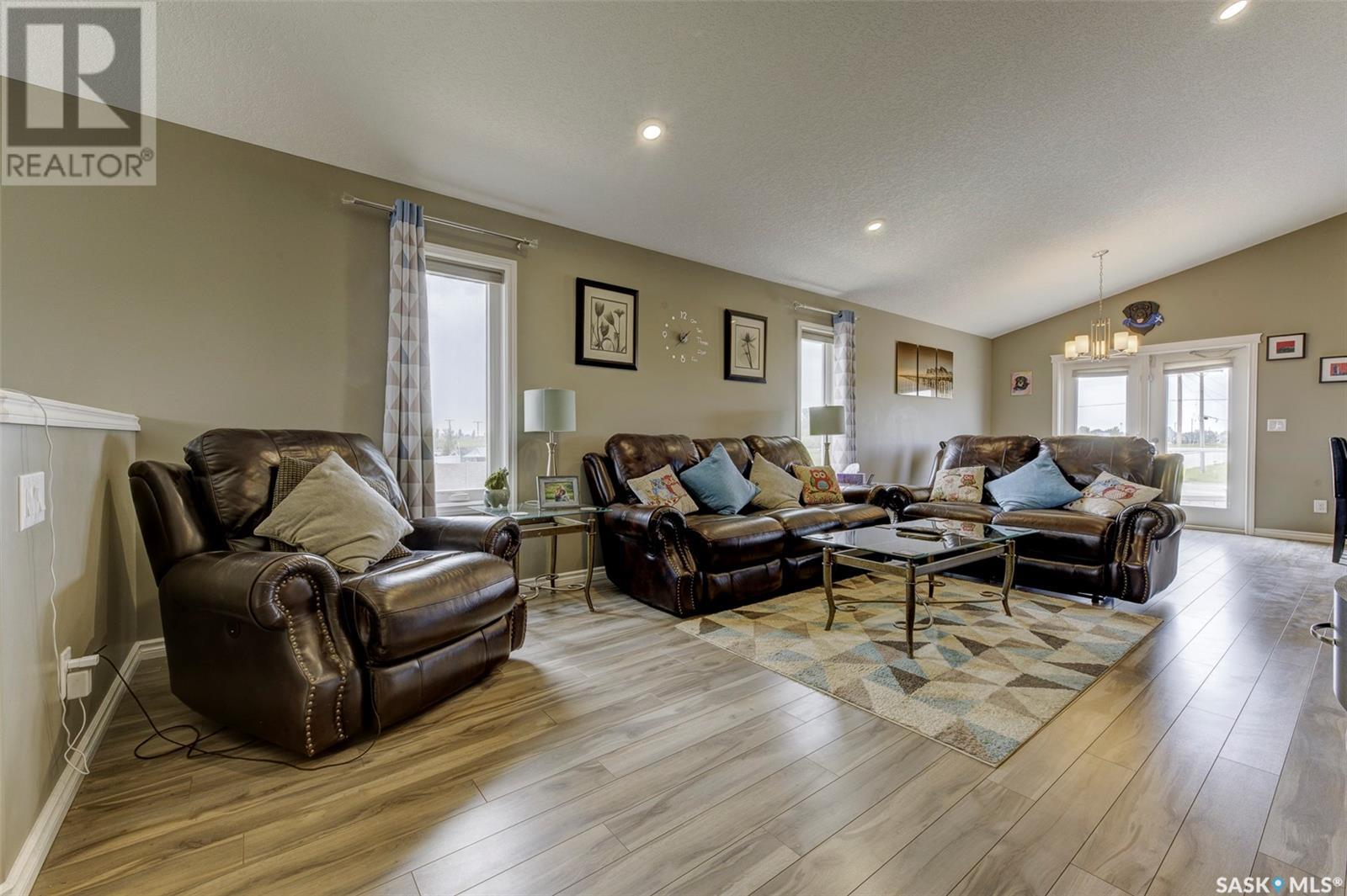 Photo 9 of 101 Beaudry Crescent, Martensville SK