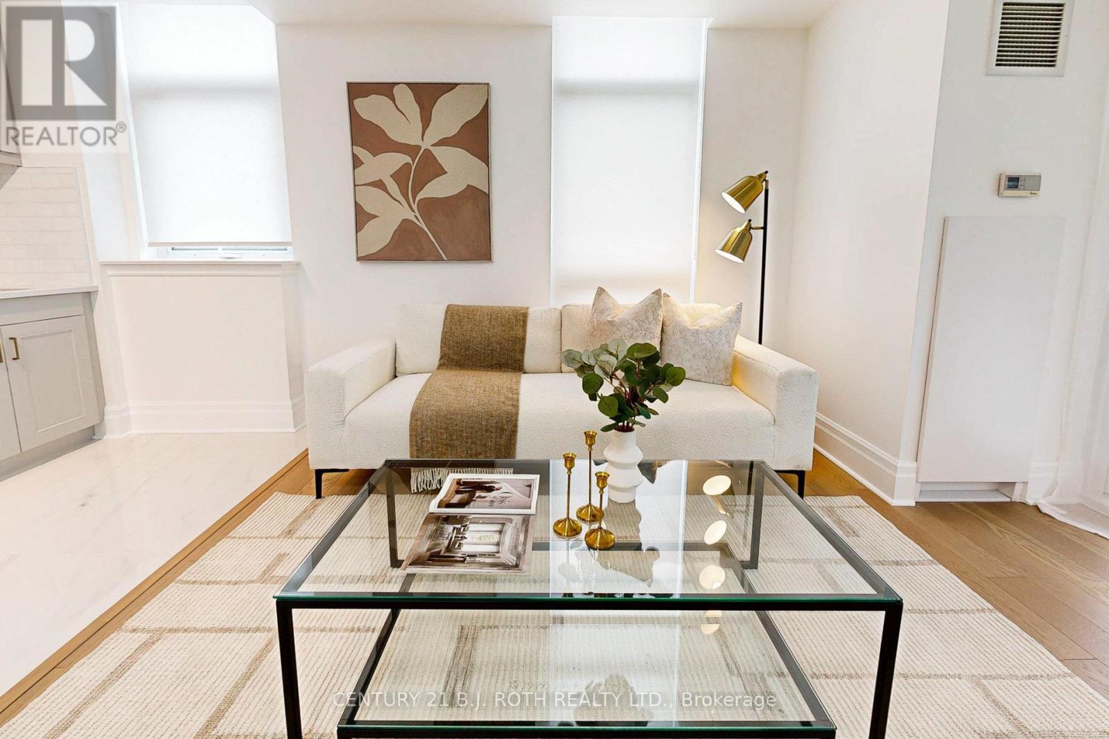 Photo 21 of 318 1135 Royal York Road, Toronto ON