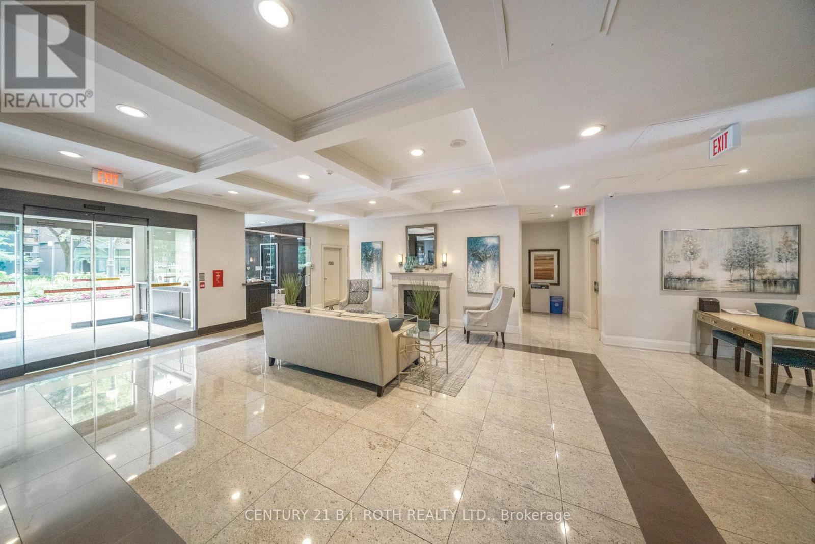 Photo 29 of 318 1135 Royal York Road, Toronto ON