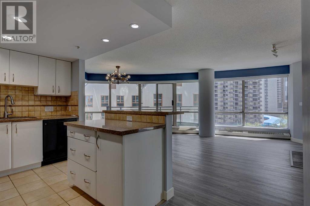 Single Family House for Sale in    Avenue SW Downtown West End Calgary 