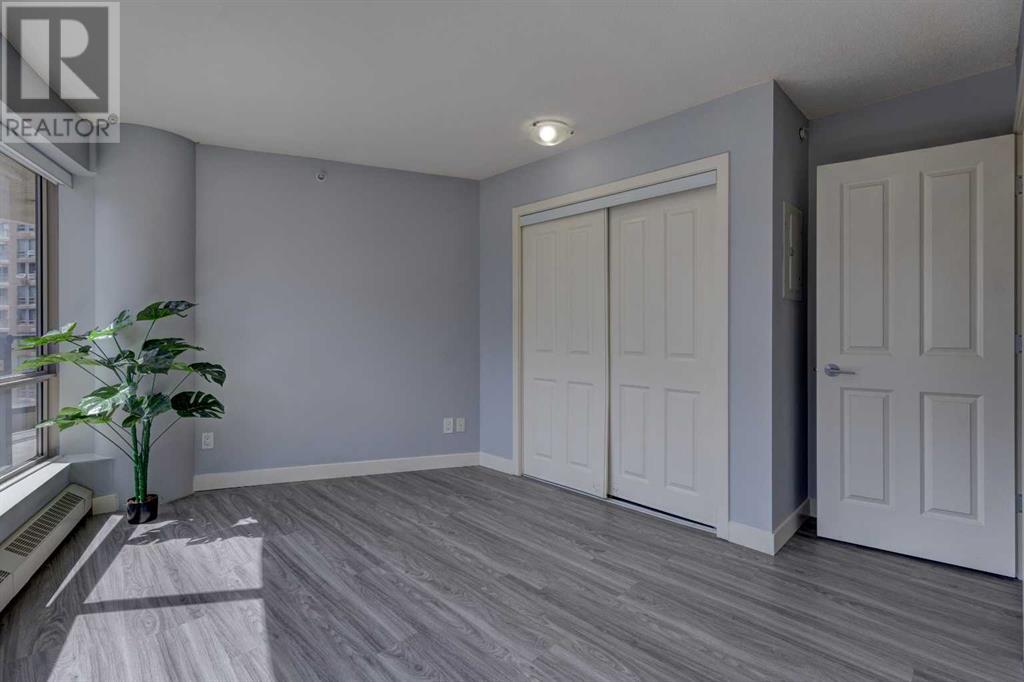 Single Family House for Sale in    Avenue SW Downtown West End Calgary 