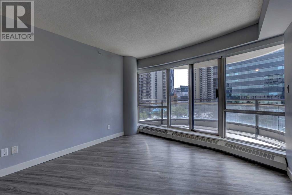 Single Family House for Sale in    Avenue SW Downtown West End Calgary 