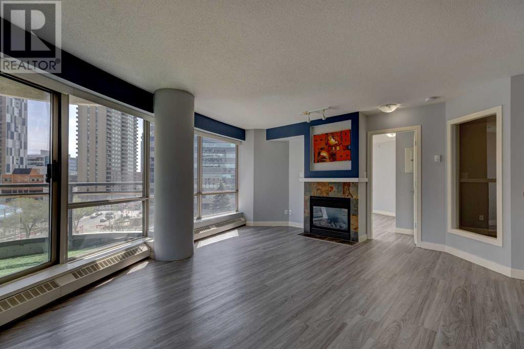 Single Family House for Sale in    Avenue SW Downtown West End Calgary 