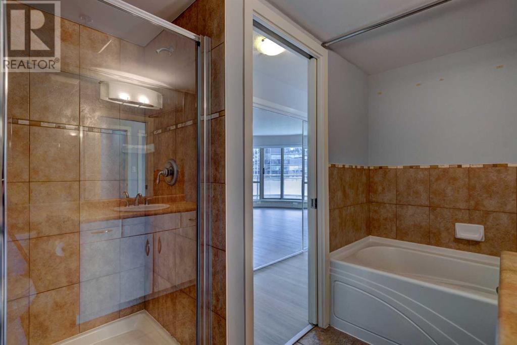 Single Family House for Sale in    Avenue SW Downtown West End Calgary 